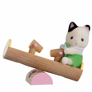 Sylvanian Families. Младенец в пластиковом сундучке - Котенок на качелях (Epoch, 5205st)